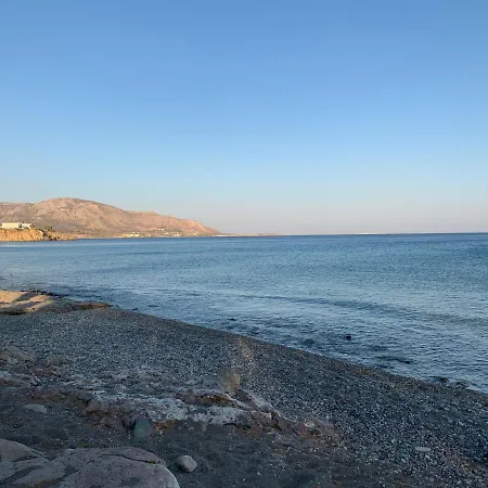 Blue Sea & Makrýgialos